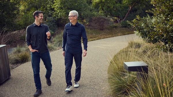 Apple Replaces CEO After 15 Years… John Ternus Appointed as New CEO